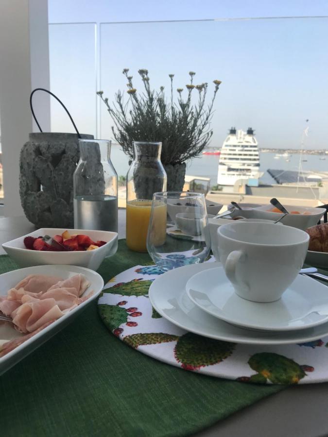 La Terrazza Sul Porto Panzió Szirakúza Kültér fotó