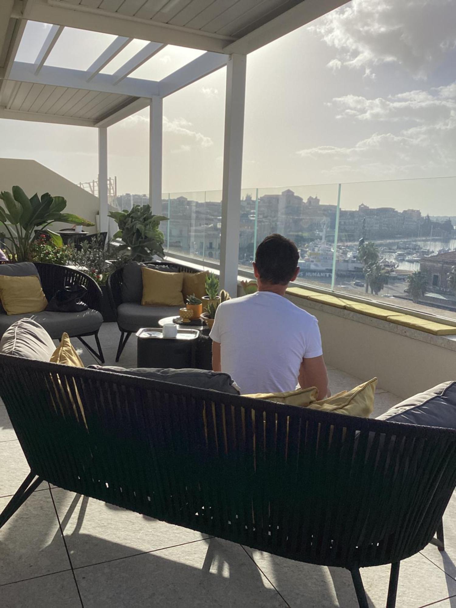 La Terrazza Sul Porto Panzió Szirakúza Kültér fotó